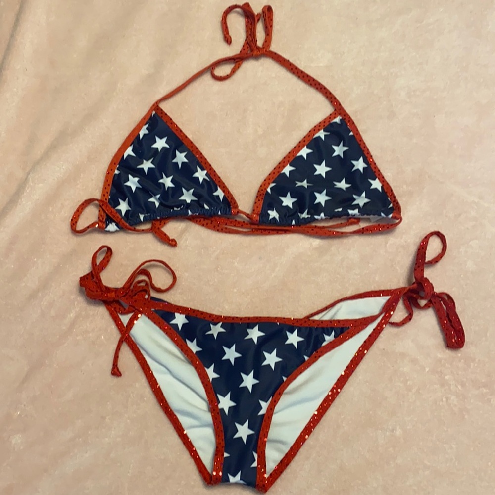 Daisy swimwear
